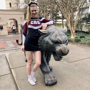 Meet your Posher, Olivia